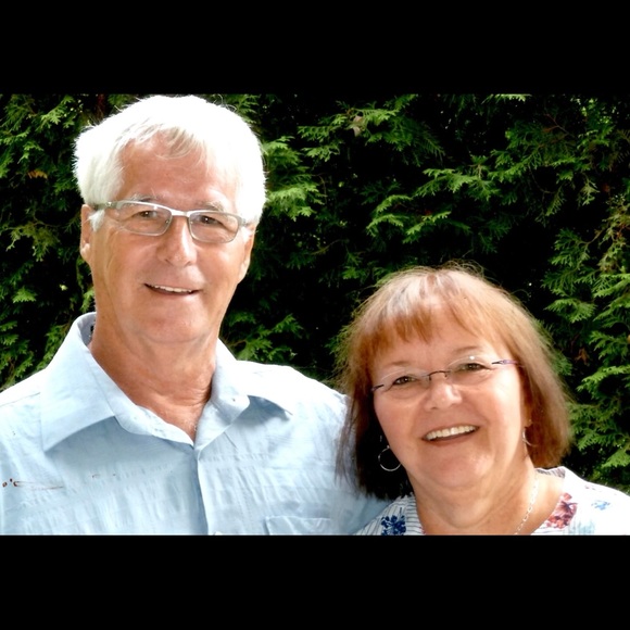 Meet your Posher, Danielle - Picture 1 of 1